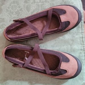 Comfort shoes by Lands End